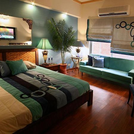 Maisonette Hotel & Apartments Lahore Exterior photo