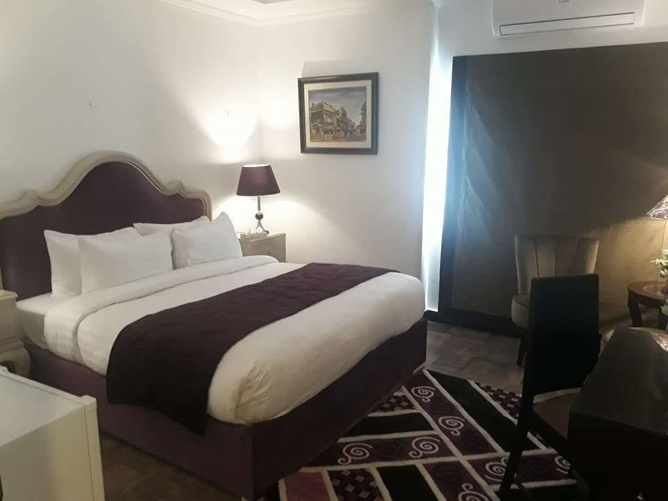 Maisonette Hotel & Apartments Lahore Exterior photo