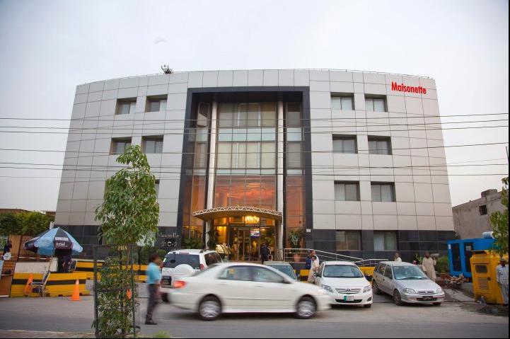 Maisonette Hotel & Apartments Lahore Exterior photo